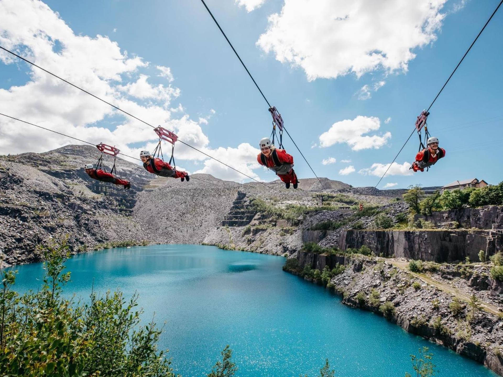 Ranger - Snowdon Cabins Holiday Let Caernarfon Caeathro エクステリア 写真